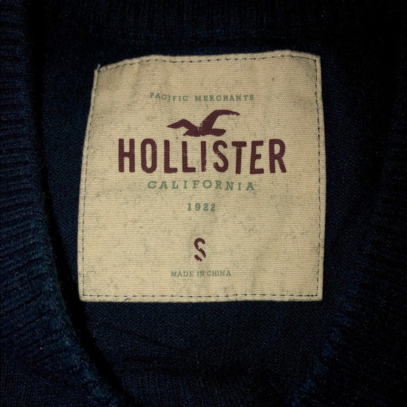 Hollister V Neck Sweater - Picture 3 of 4